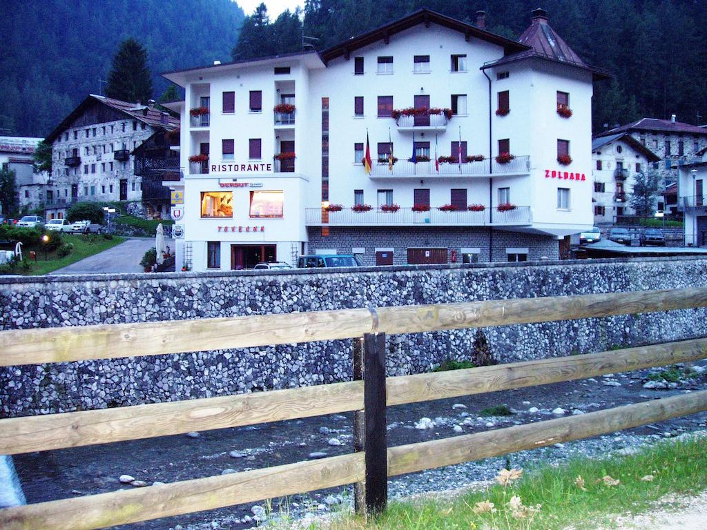 Hotel Zoldana Forno di Zoldo Bagian luar foto