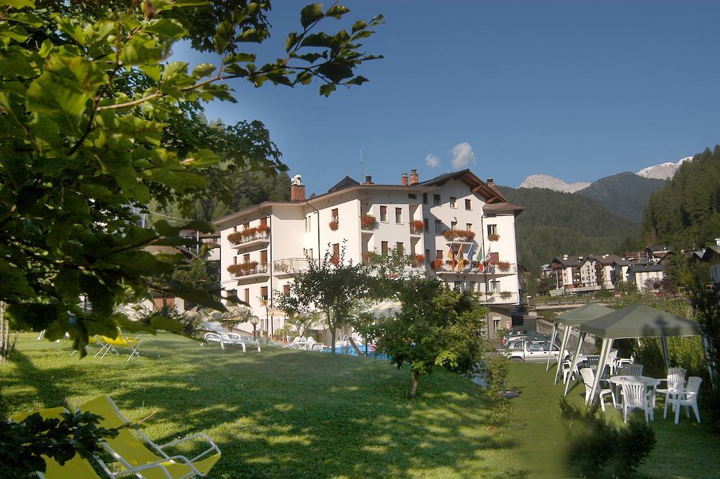 Hotel Zoldana Forno di Zoldo Bagian luar foto