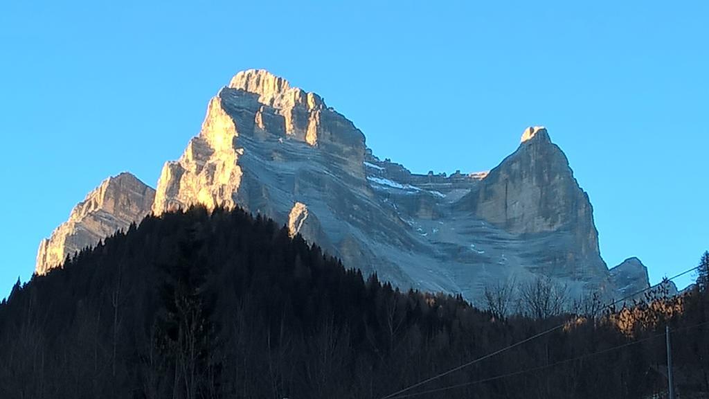 Hotel Zoldana Forno di Zoldo Bagian luar foto